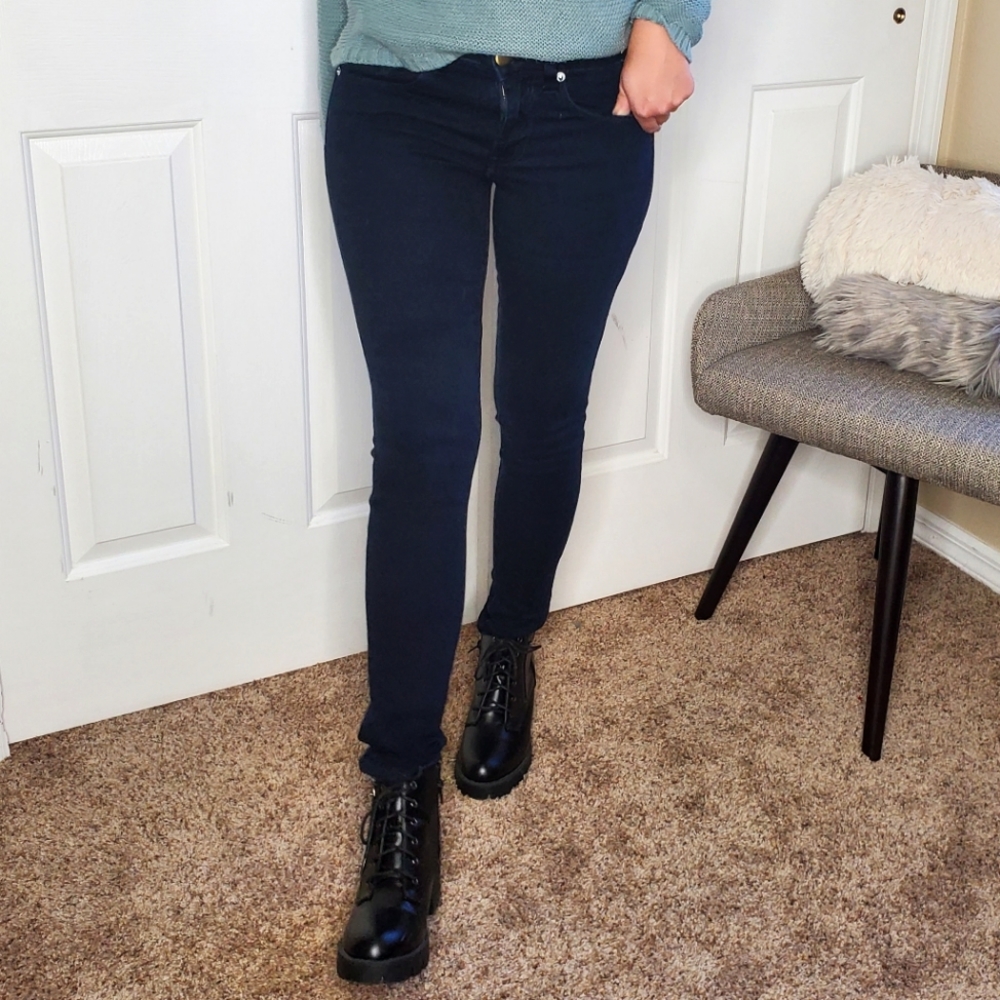 AE | Mid Rise Stretch Skinny Jeans